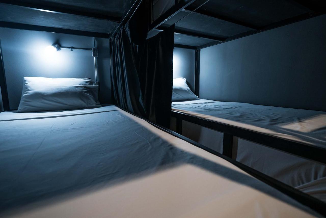 Slumber Party Hostel Phuket ภายนอก รูปภาพ