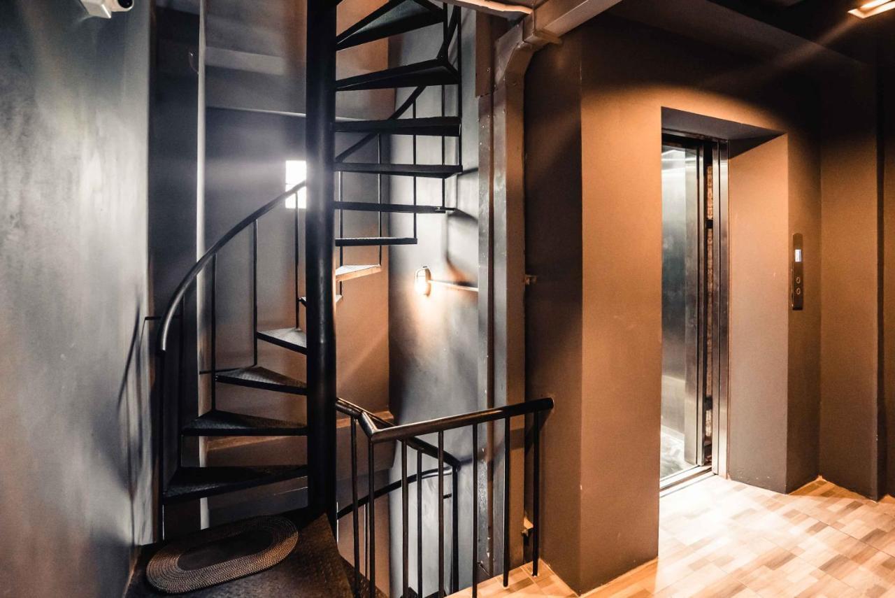 Slumber Party Hostel Phuket ภายนอก รูปภาพ