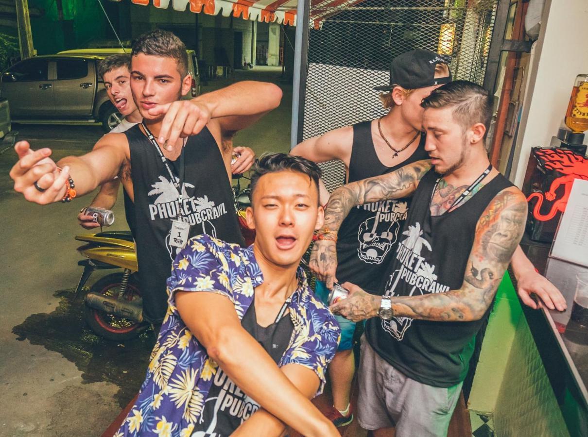 Slumber Party Hostel Phuket ภายนอก รูปภาพ