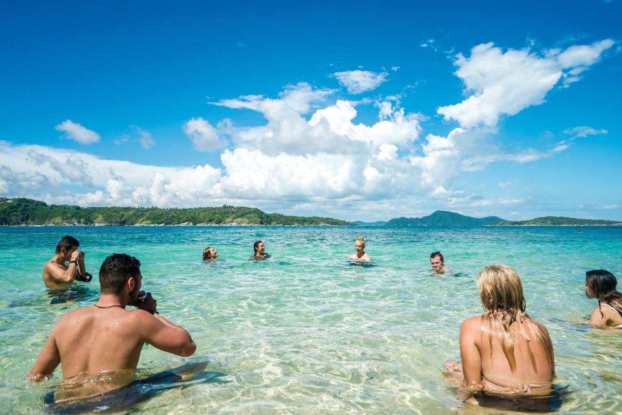 Slumber Party Hostel Phuket ภายนอก รูปภาพ